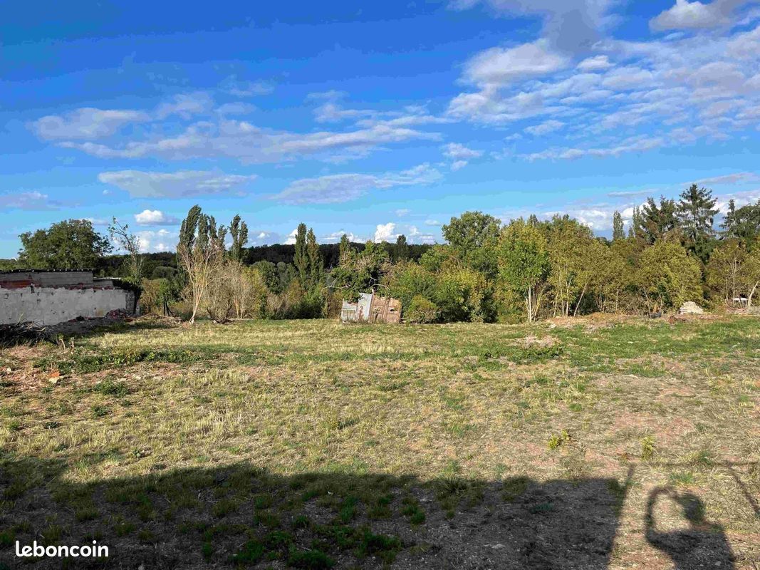 Terrain à bâtir de 614 m² à AUNAY-SOUS-AUNEAU (28) · 69 000 €