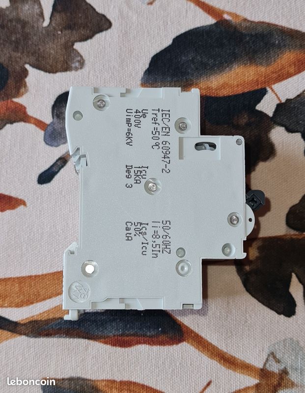 Disjoncteur schneider électric 3p 32a (image 4)