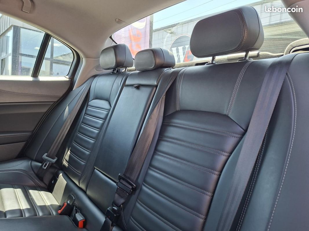 Alfa romeo giulia 2.2 jtdm 150 lusso bva - garantie 12 mois (image 20)