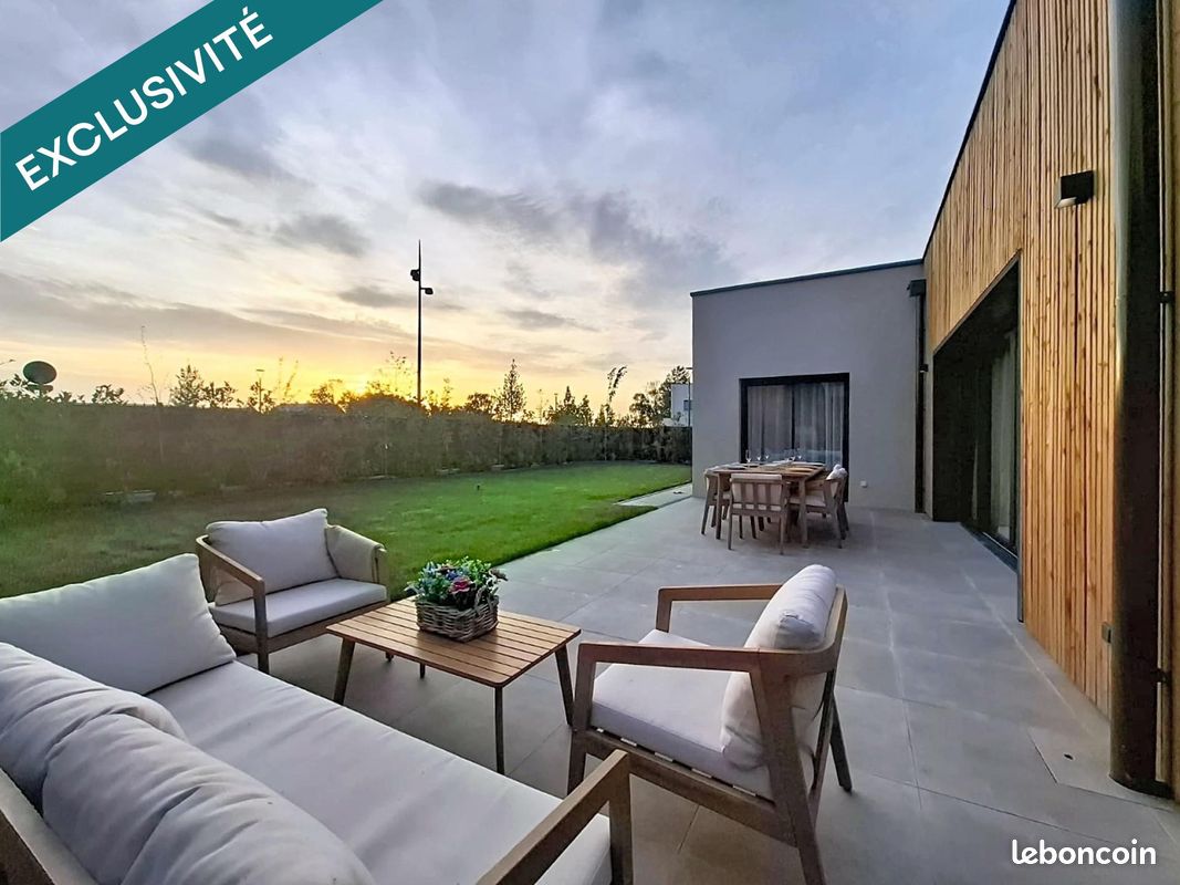 Maison 8 pièces 246 m² · à Gueux · 246 m² · 755 000 €