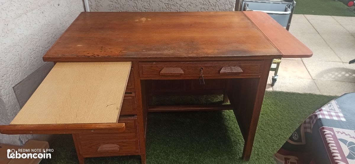 Bureau (image 2)