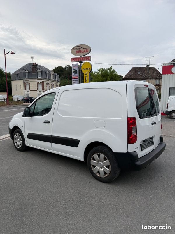 Citroën Berlingo 1.6hdi 90 3 places excellent etat (image 5)