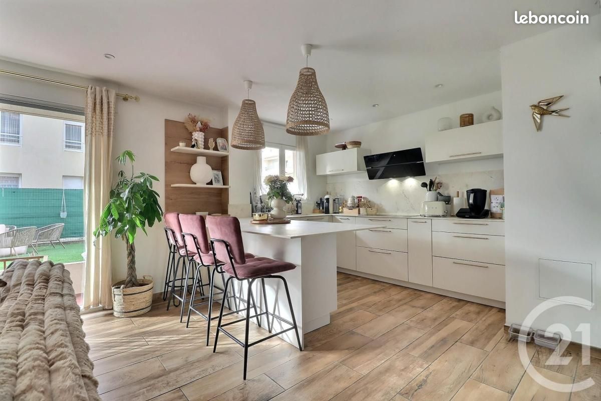 Appartement 3 pièces 65 m² · à Saint-Raphaël · 65 m² · 309 000 €