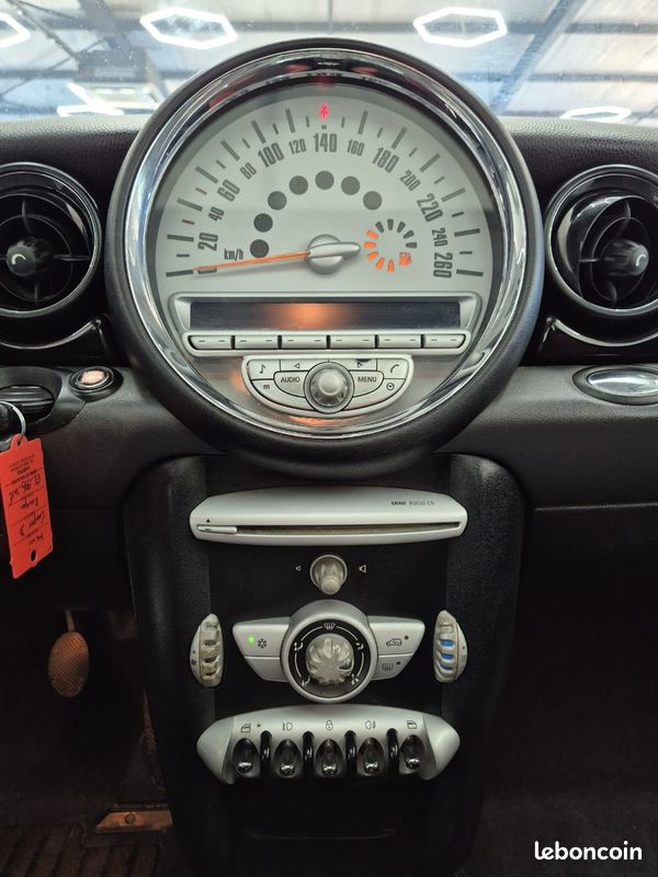 MINI COOPER D 1.6 d 110cv (image 12)