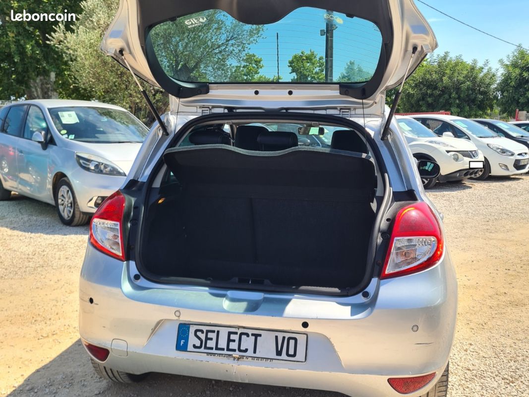 RENAULT CLIO III dCi 105 eco2 Dynamique (image 5)