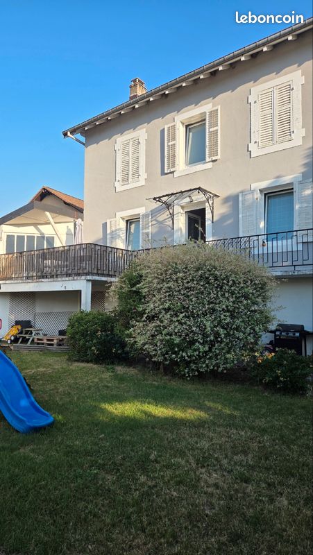 Maison 6 pièces 200 m² · à Saint-Étienne-lès-Remiremont · 200 m² · 240 000 €