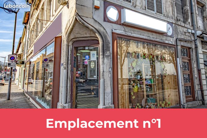 Inconnu 1 pièce 160 m²
