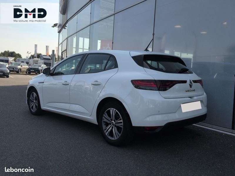 Renault Megane 1.3 TCe 140ch Evolution (image 3)
