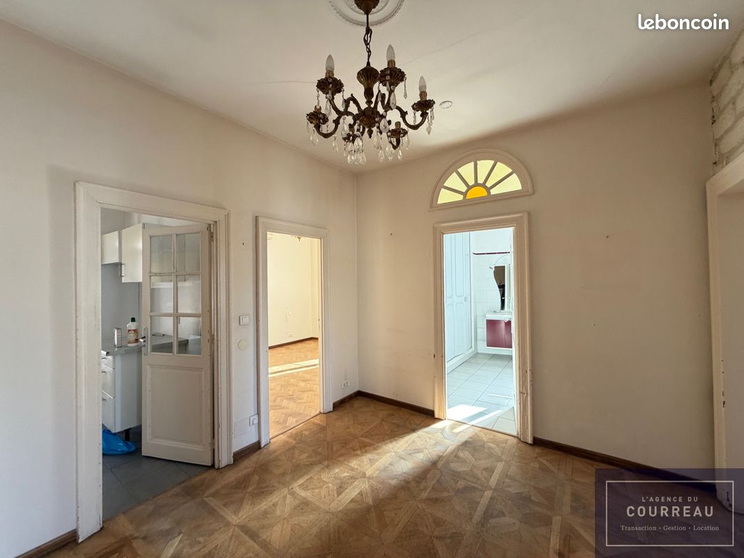 Appartement 3 pièces 108 m² · à Montpellier · 108 m² · 393 000 €