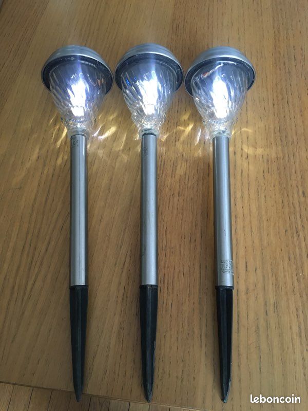 Lot de 3 balises solaires (image 1)