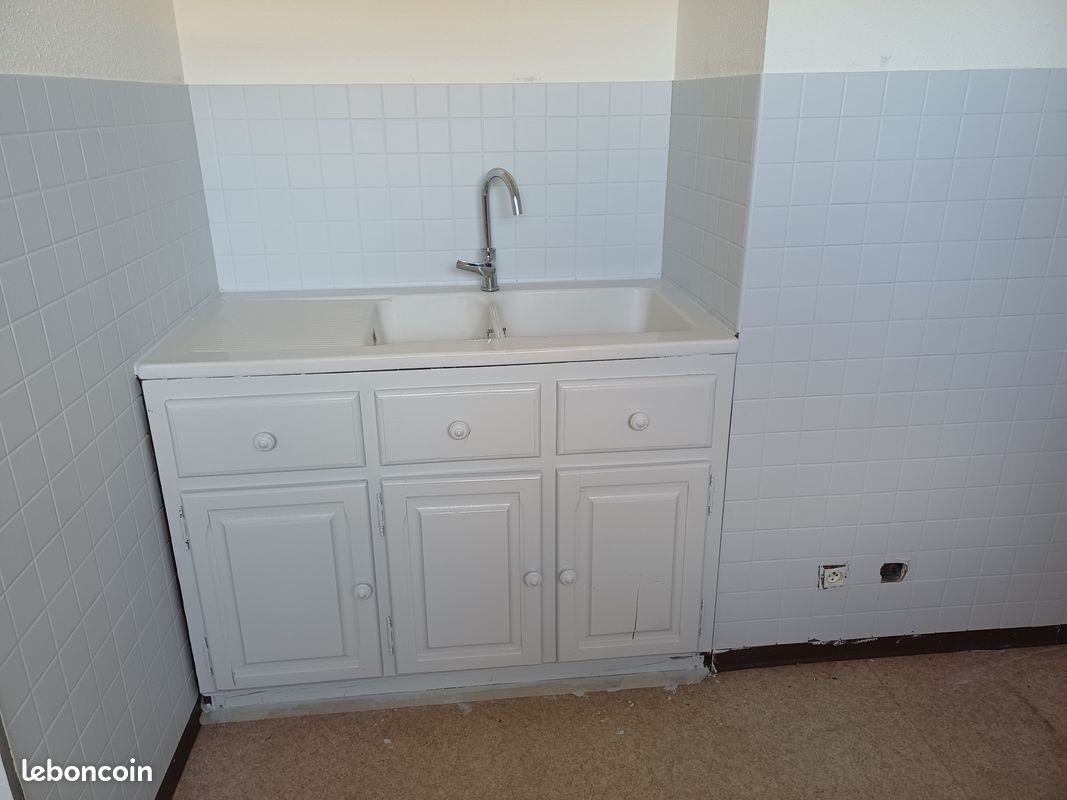 Appartement 3 pièces 40 m² · à L'Isle-sur-le-Doubs · 40 m² · 400 €/mois