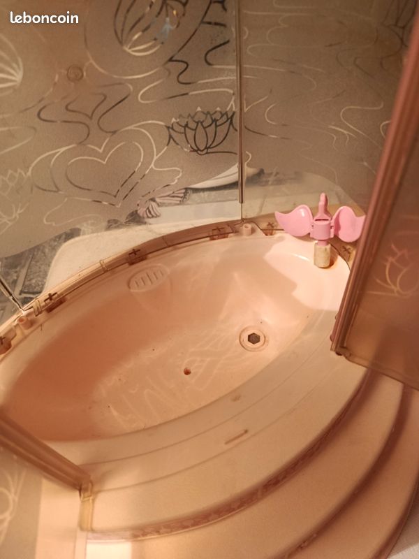 Barbie salle de bains (image 2)