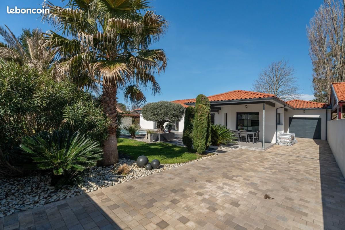 Maison 5 pièces 138 m² - Biscarrosse 40600 (image principale 2)