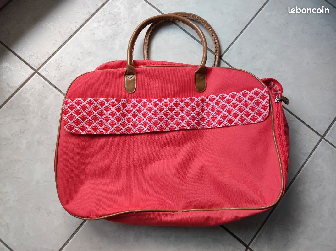 Tout neuf sac de voyage (image 4)