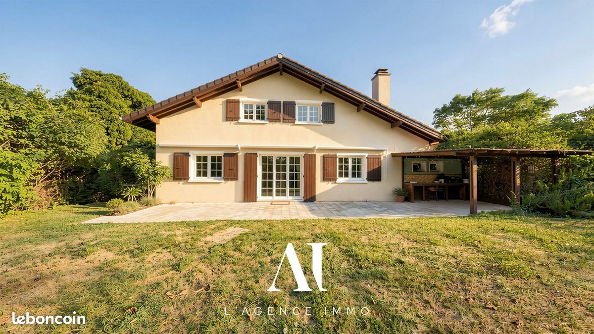 Maison 6 pièces 122 m² · à Ornex · 122 m² · 580 000 €