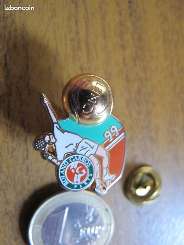 Pins Arthus Bertrand Roland Garros Onet Version Dorée