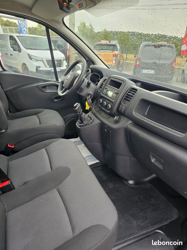 TRAFIC FRIGO 2.0 DCI 145 CHEVAUX , caisse frigo,03/2021 et 99830 kms , TVA récupérable (image 7)