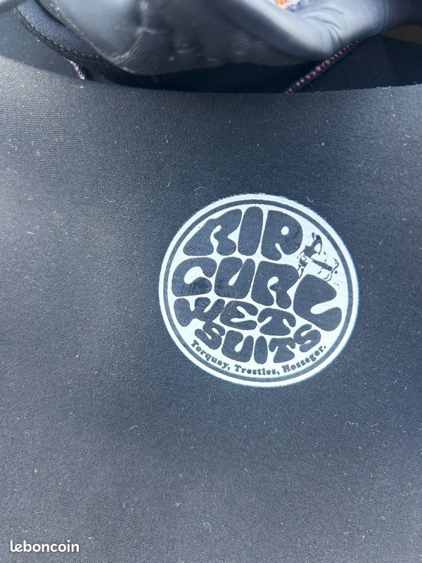 RIP CURL Flashbomb Capuche Polypro Hood - Protection Thermique Surf Eau Froide - Noir