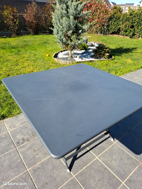 Table extérieure FERMOB (image 1)