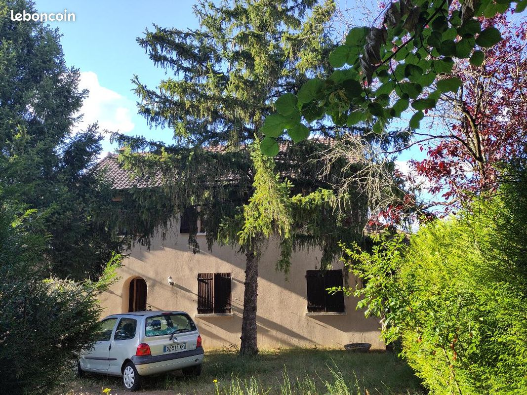 Maison 10 pièces 184 m² · à Chinon · 184 m² · 229 000 €