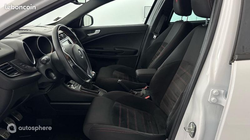 Alfa Romeo Giulietta 1.4 TB MultiAir 150ch Sportiva Stop&Start (image 12)