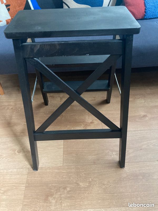 Marche pied en bois IKEA Noir /tabouret (image 4)