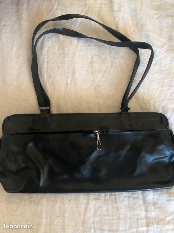 Mandarina Duck Sac : cuir lisse noir- grande pochette en bandoulière (image 1)