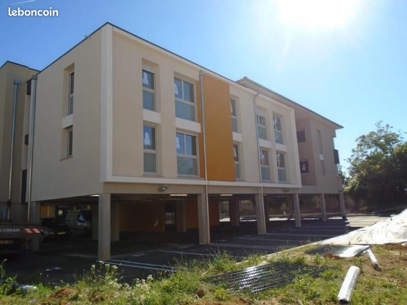 Studio 1 pièce 21 m² - Isle 87170 (image principale 0)