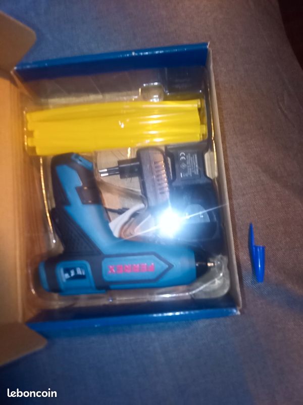 Pistolet a colle (image 2)
