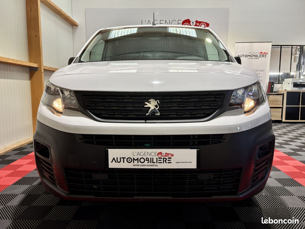 PEUGEOT Partner III (2) FOURGON M 650 KG BLUEHDI 100 S&S BVM6 (TVA) (image 2)