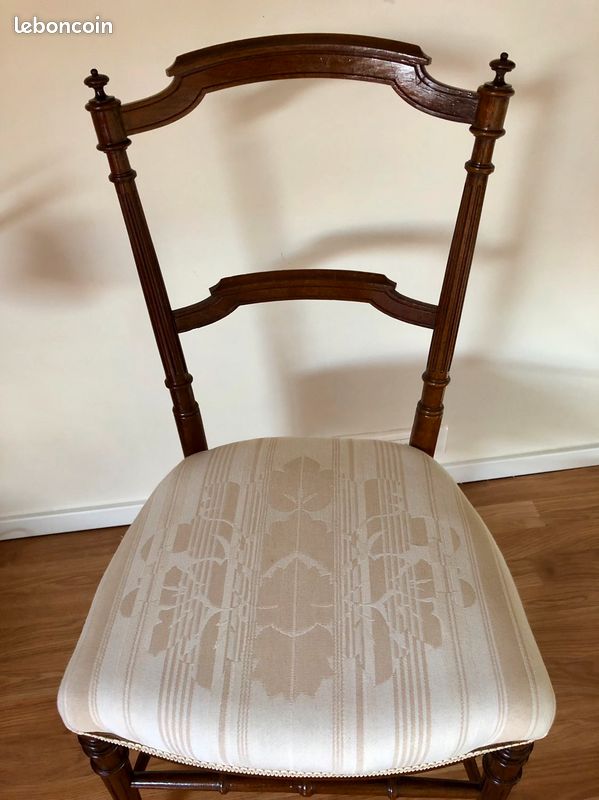 Chaise en bois motifs neige (image 2)