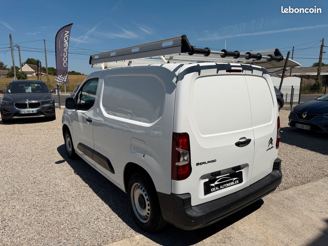 Citroen berlingo 1.6 bluehdi 100 ch club taille m 1ere main galerie (image 4)