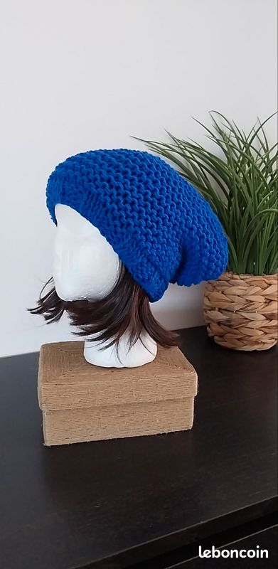 Joli bonnet large bleu électrique (image 4)