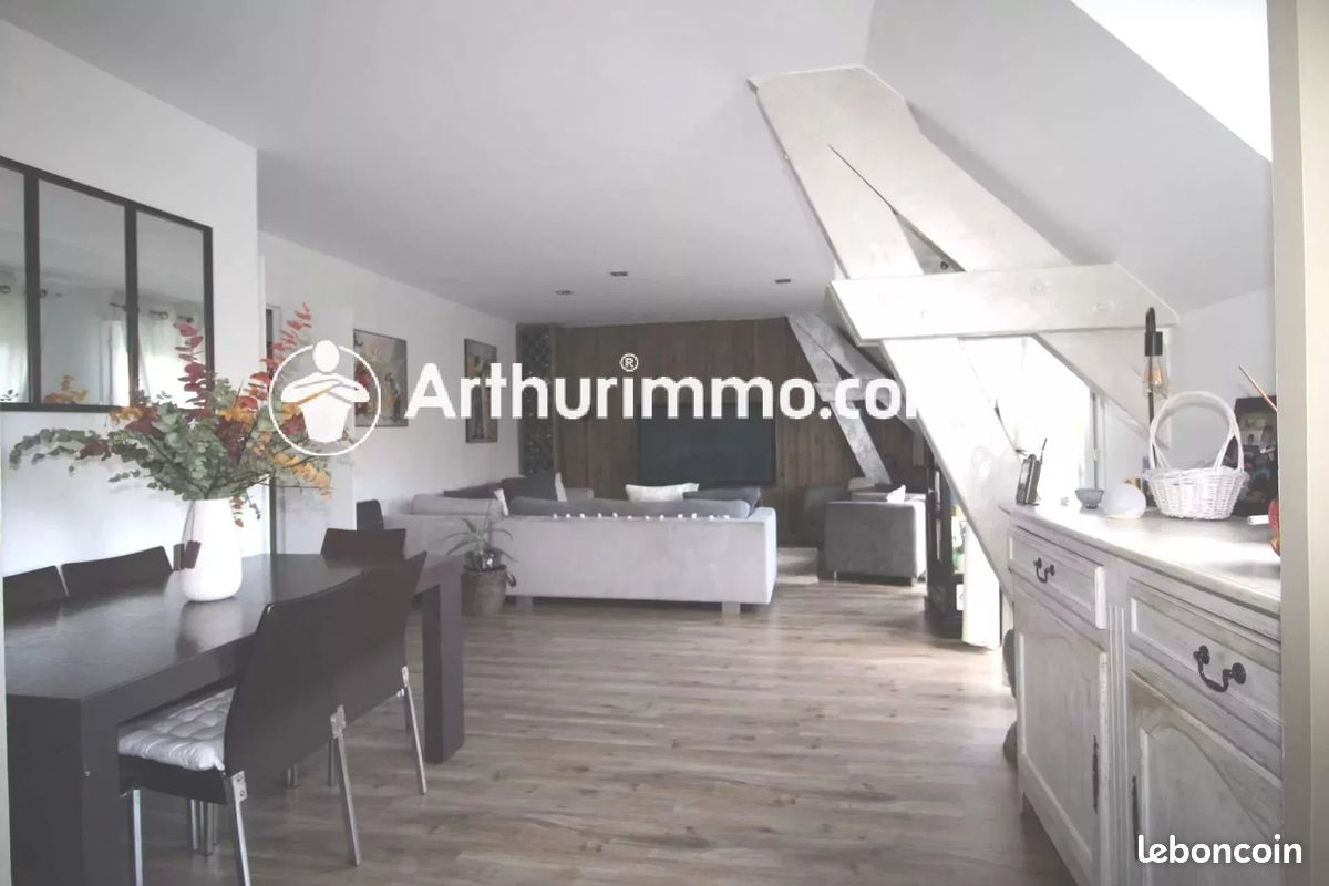 Appartement 3 pièces 82 m² · à Lieusaint · 82 m² · 1 200 €/mois