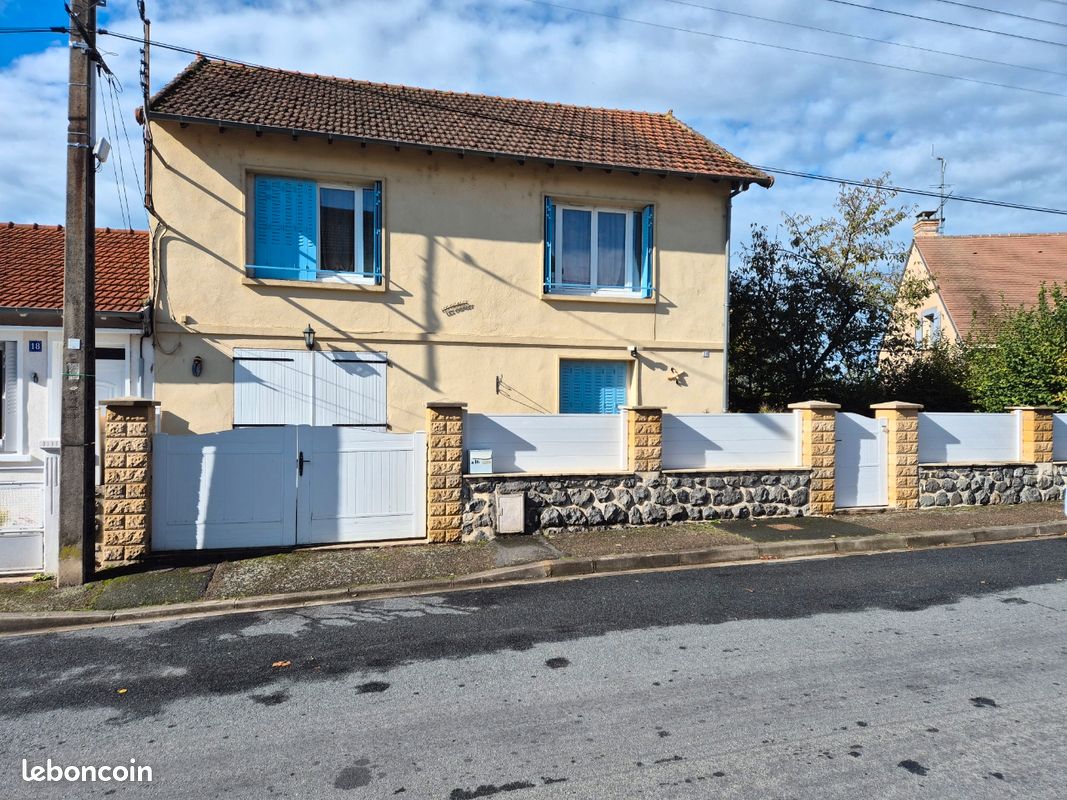 Maison 5 pièces 95 m² · à Montluçon · 95 m² · 128 000 €