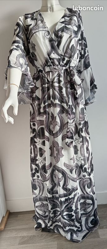 Magnifique Robe taille unique (image 2)