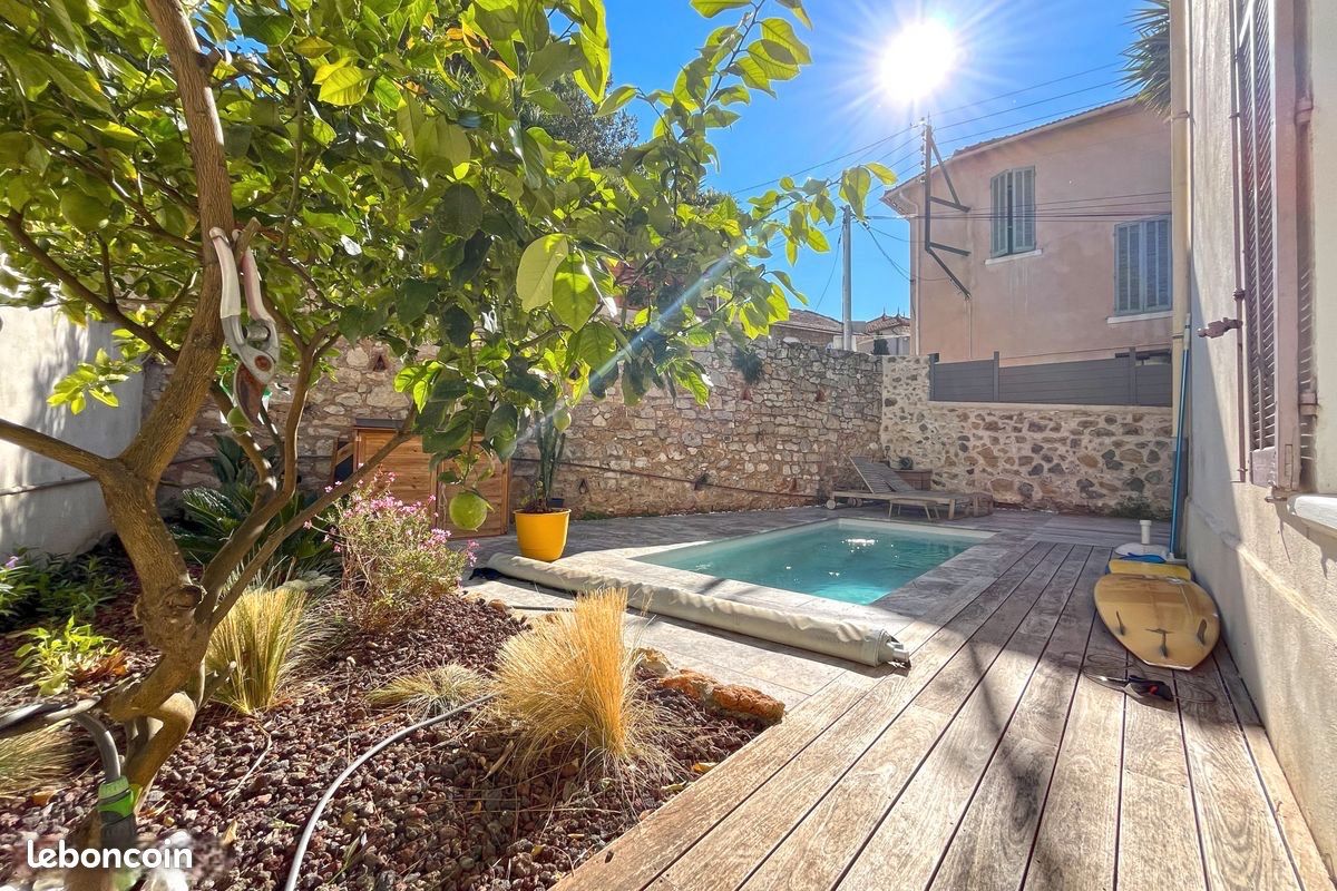 Maison 6 pièces 108 m² · à Toulon · 108 m² · 450 000 €
