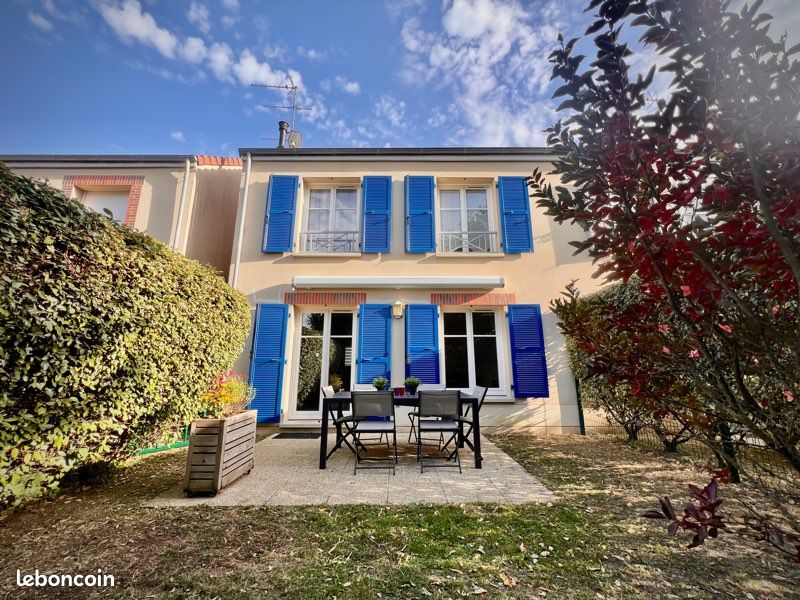 Maison 4 pièces 84 m² · à Rambouillet · 84 m² · 369 000 €