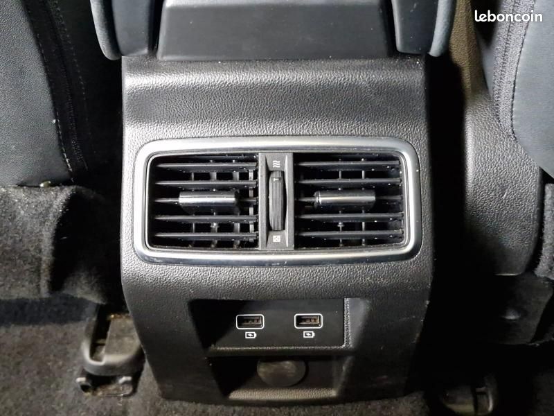 Renault Megane Estate 1.5 Blue dCi 115ch Techno EDC -23 (image 35)