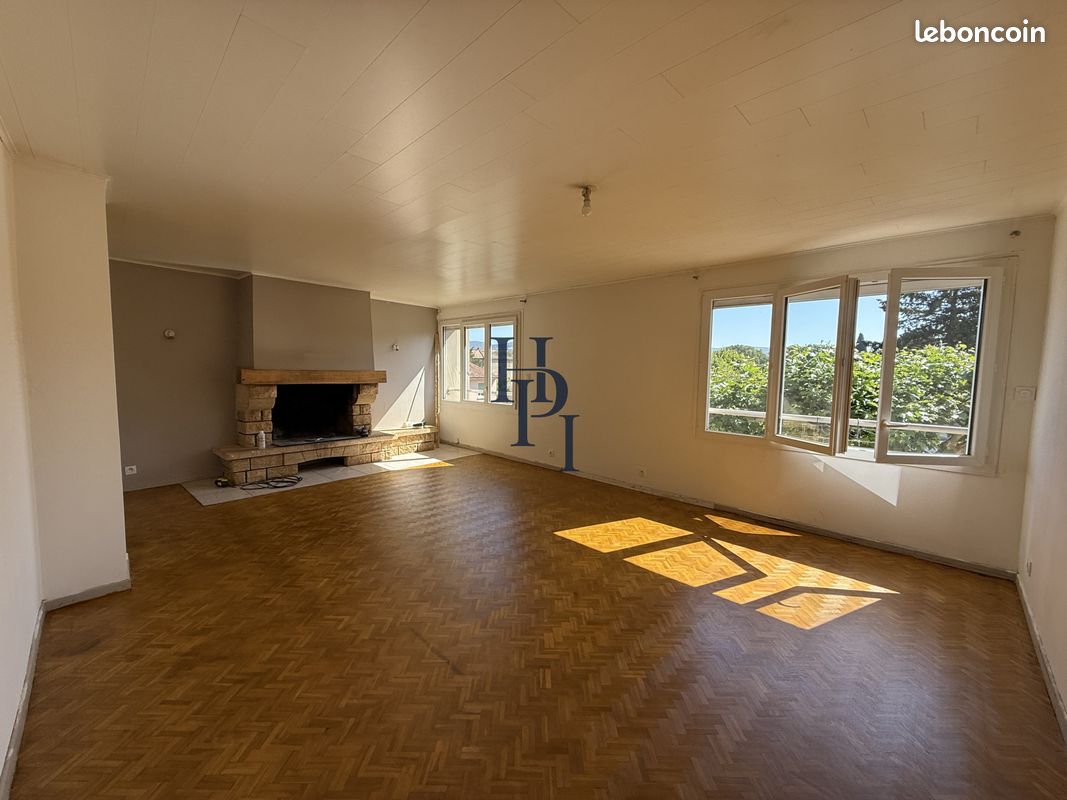 Appartement 4 pièces 79 m² · à Camarès · 79 m² · 500 €/mois