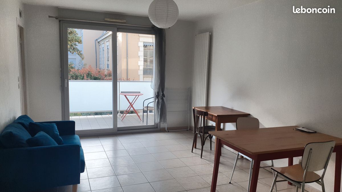 Appartement 2 pièces 33 m² · à Grenoble · 32,7 m² · 732 €/mois