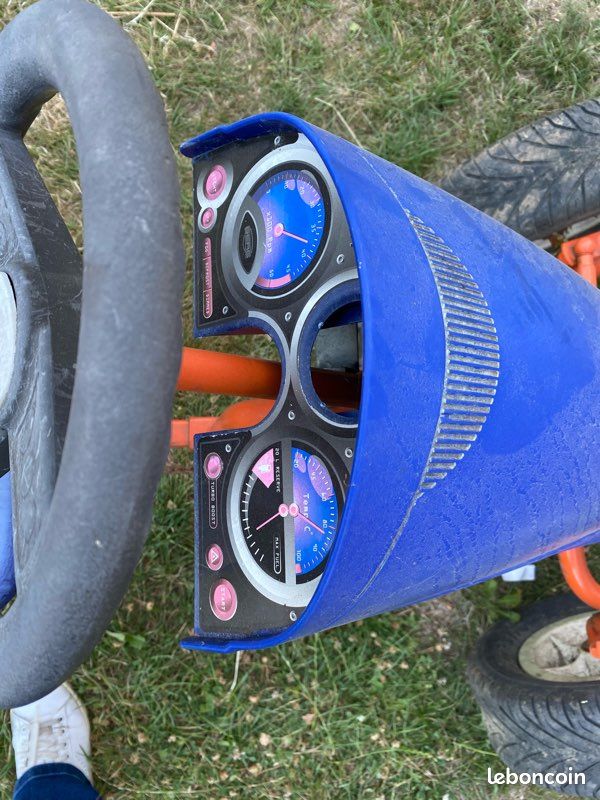Lot de 2 Karts à pédales BERG grands modèles (À remettre en état / Pneus à réparer) (image 4)