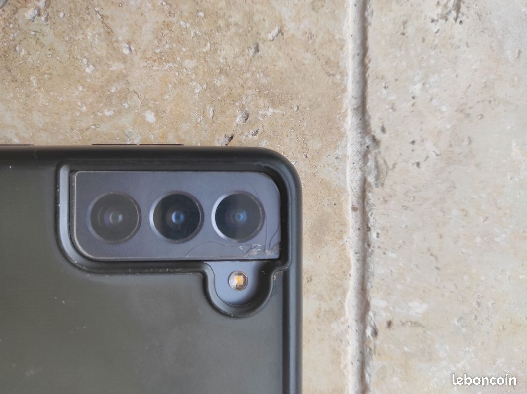 Samsung Galaxy S21 (image 4)