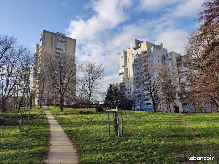 Appartement 6 pièces 100 m²