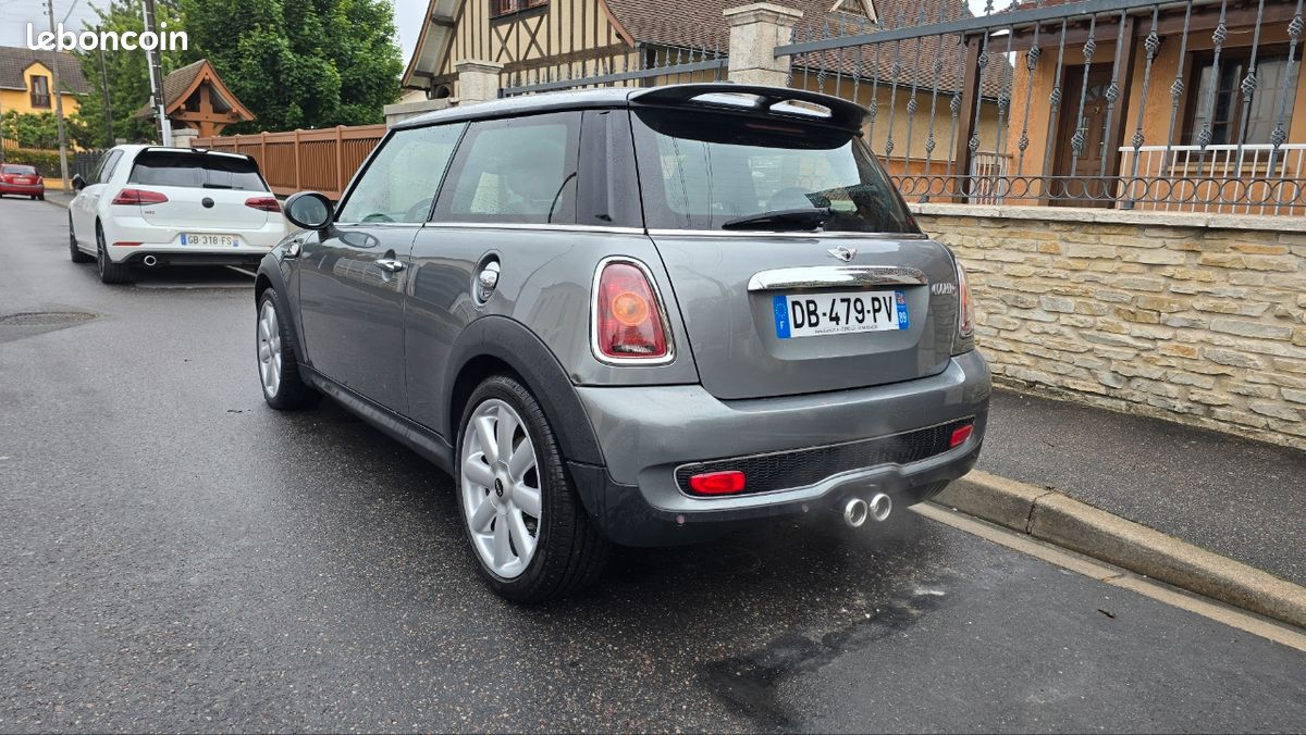 Mini Cooper S (image 2)