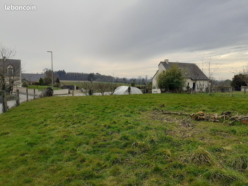 Terrain a bâtir a vendre · à Saint-Hilaire-du-Harcouët · 15 000 €