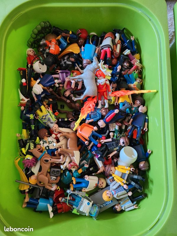 Gros Lot De Playmobil – Occasion – Pièces Et Figurines Diverses