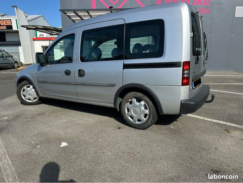Opel combo 1.7 dti 75 ch faible kilometrage, révisé (image 3)