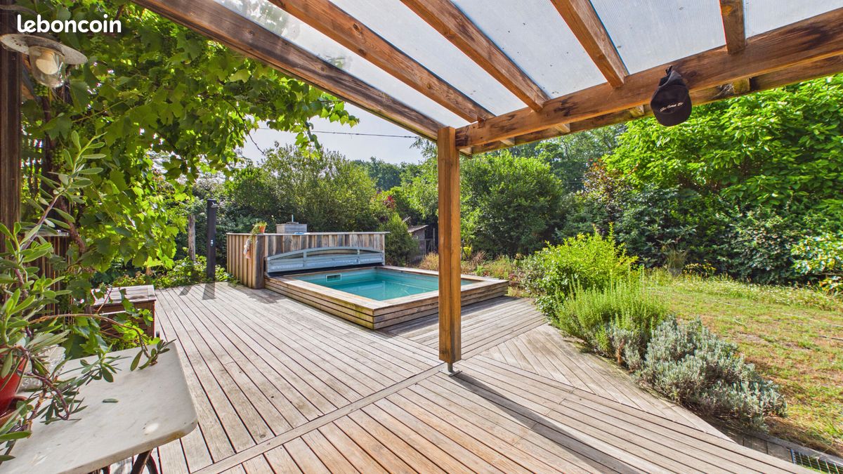 Maison 4 pièces 94 m² · à Azur · 94 m² · 555 000 €