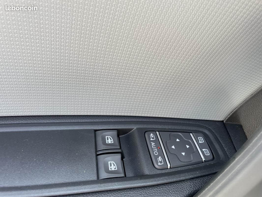 Renault Kangoo VAN EXTRA 1.3TCE EDC 130CV BOITE AUTOMATIQUE 15.000 HT - CARPLAY/CAMERA/HABILLAGE ... (image 11)